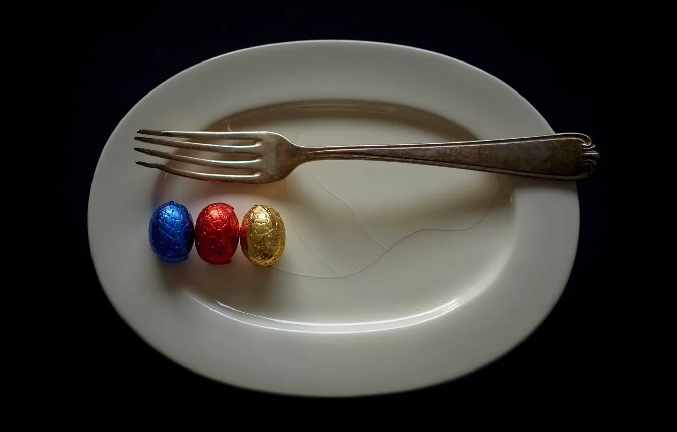 Фото обои тарелка, вилка, яица, натурализм