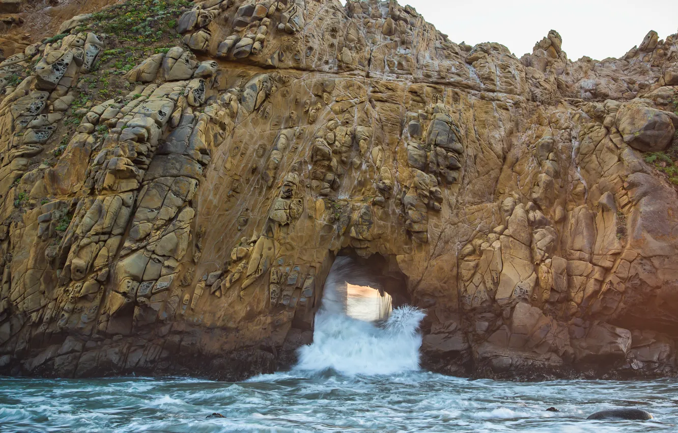 Фото обои море, камни, скалы, берег