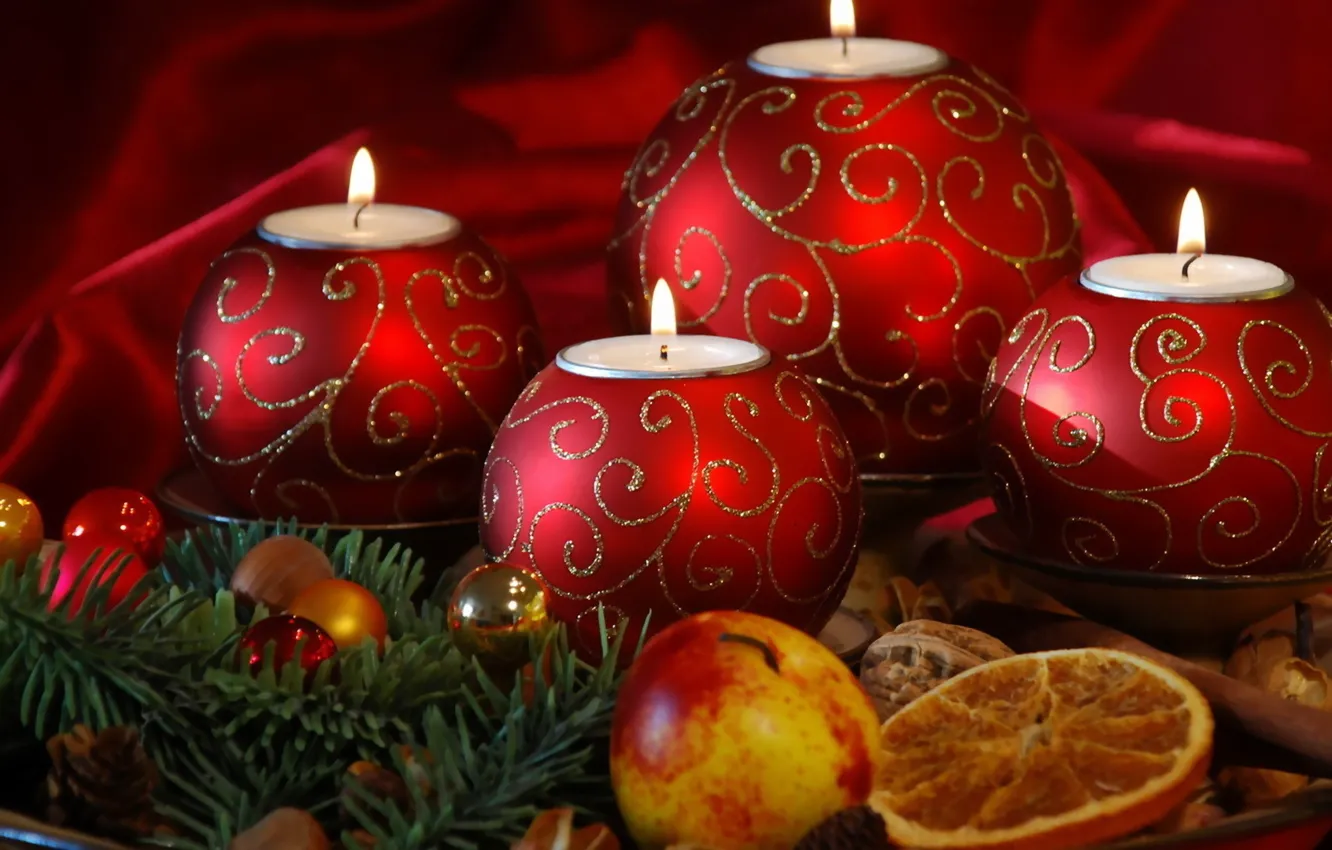 Фото обои праздник, шары, новый год, яблоко, апельсин, рождество, свечи, christmas