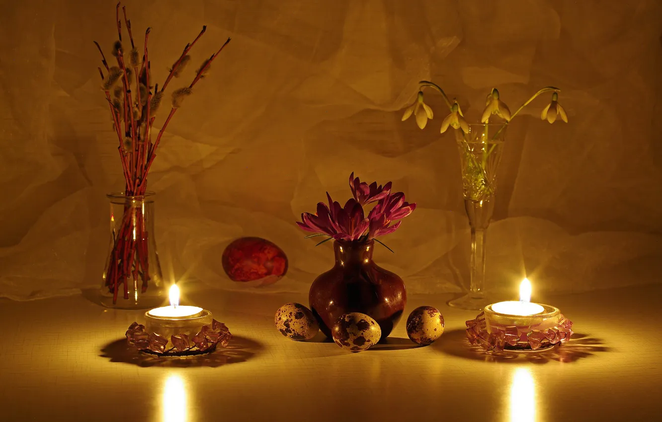 Фото обои цветы, огонь, праздник, яйца, весна, свечи, подснежники, пасха