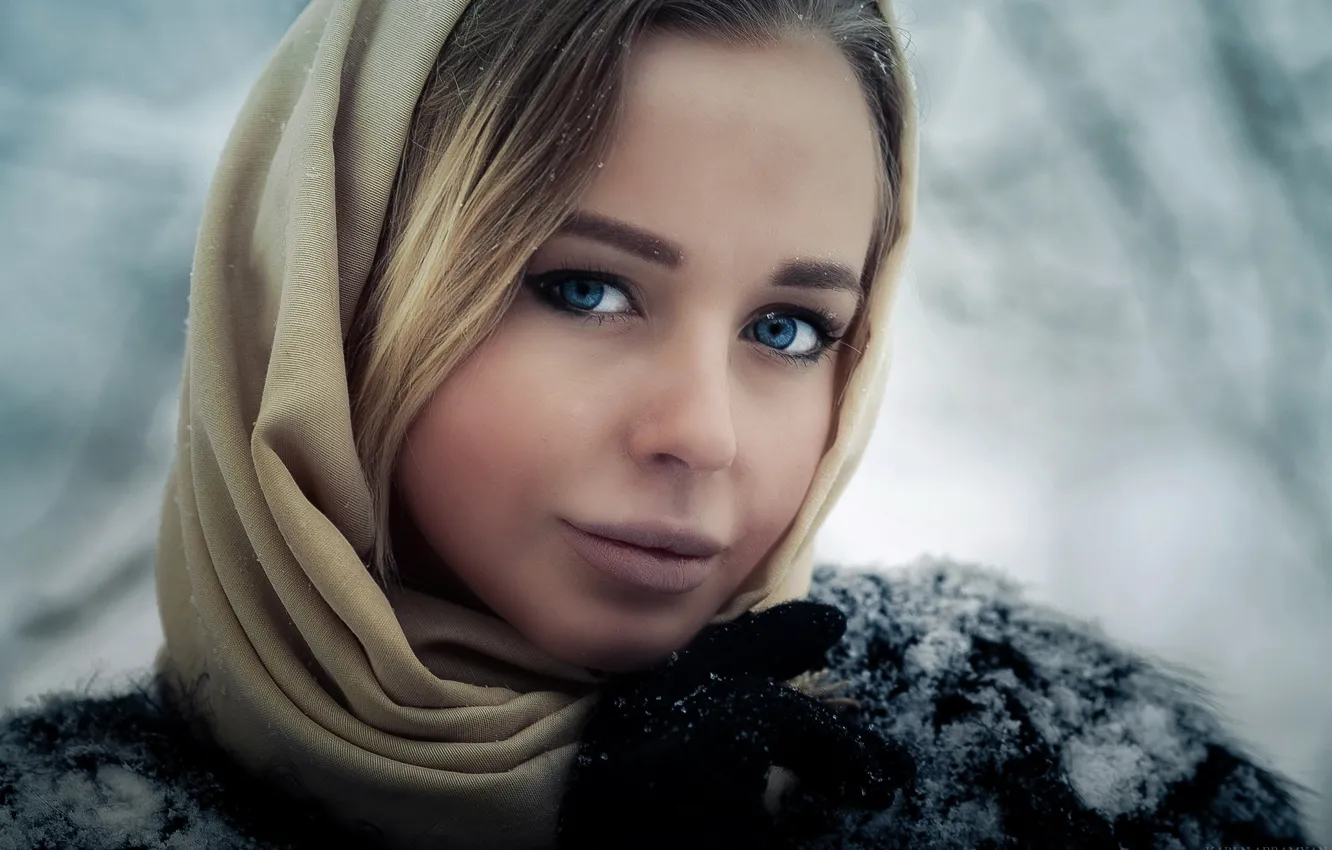 Фото обои зима, глаза, взгляд, девушка, снег, Anastasia, платок, Karen Abramyan
