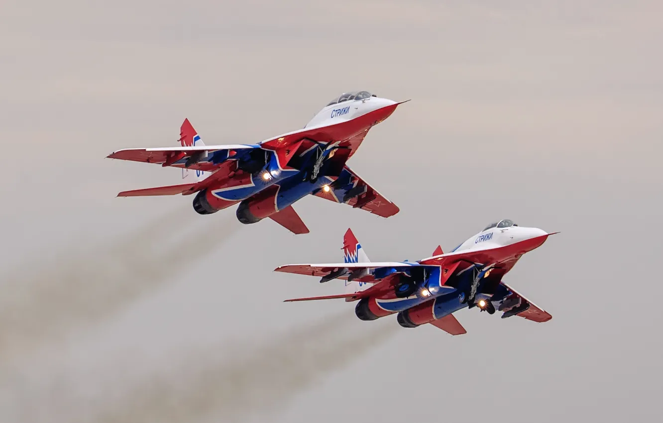 Фото обои истребители, пара, MiG-29, МиГ-29