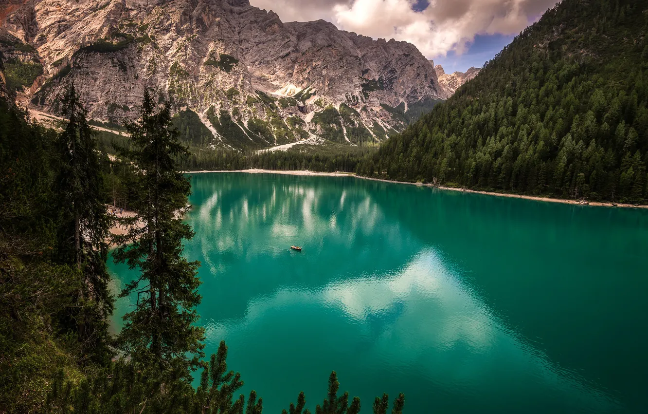 Фото обои горы, озеро, лодка, Италия, Italy, водная гладь, Доломитовые Альпы, Южный Тироль