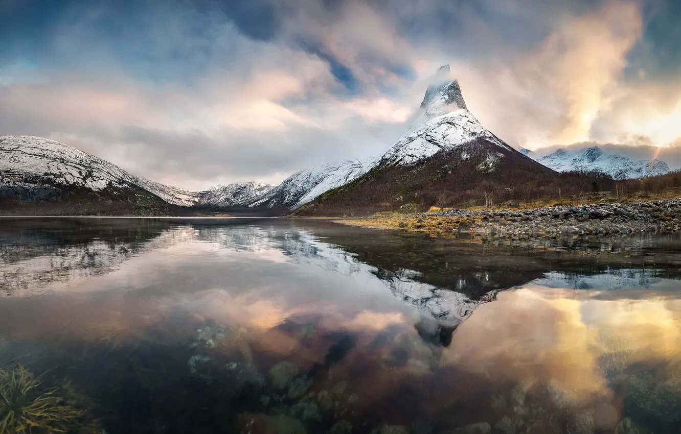 Фото обои зима, облака, снег, горы, отражение, вершины, Исландия, водоем