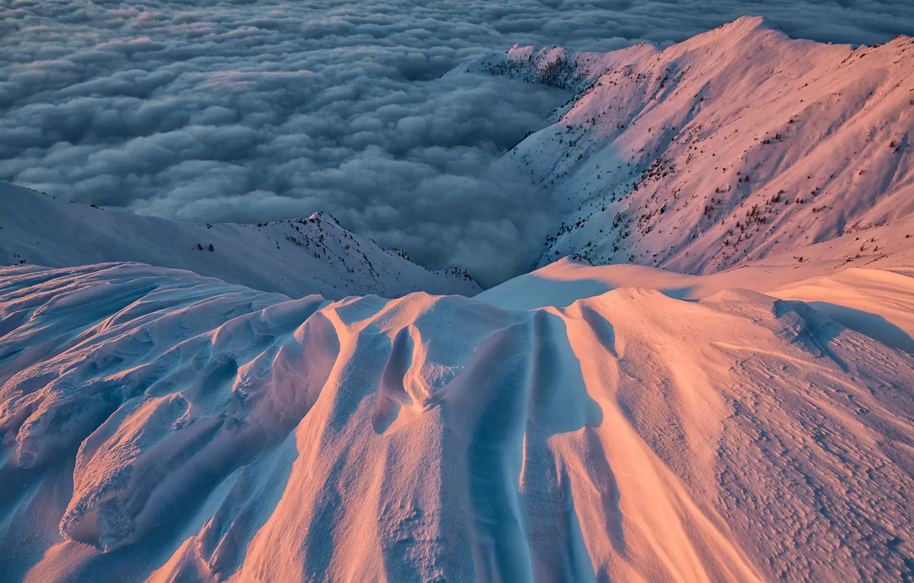 Фото обои облака, свет, снег, Италия, регион, Альпийские горы, Пьемонт