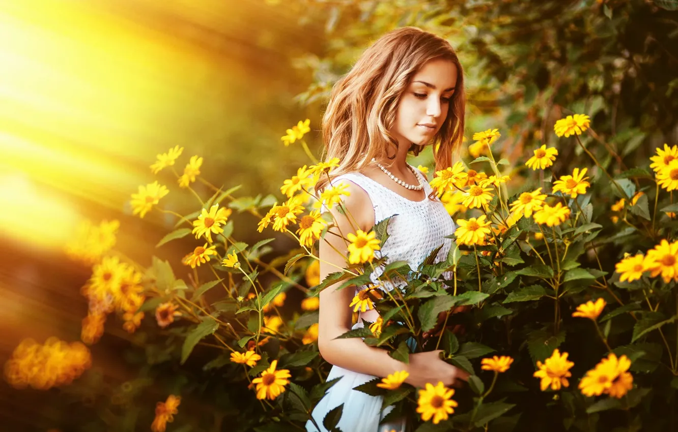 Фото обои лето, солнце, цветы, девочка