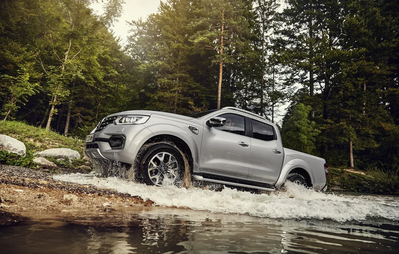 Фото обои вода, камни, берег, Renault, пикап, 4x4, 2017, Alaskan