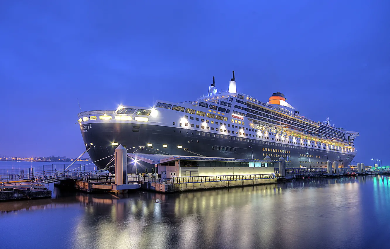 Фото обои ночь, город, порт, Queen Mary 2, Liverpool