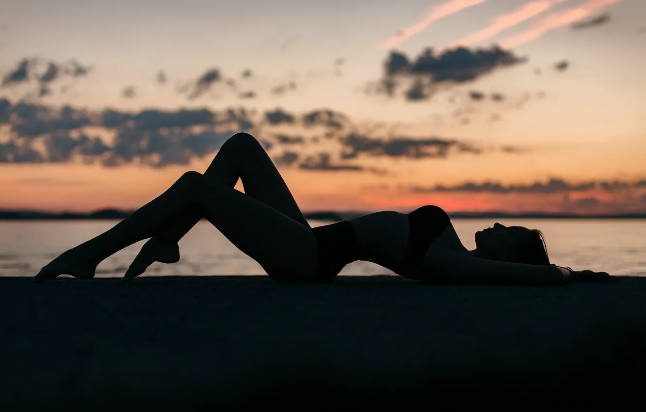 Фото обои girl, twilight, sky, legs, photography, sea, breast, photo