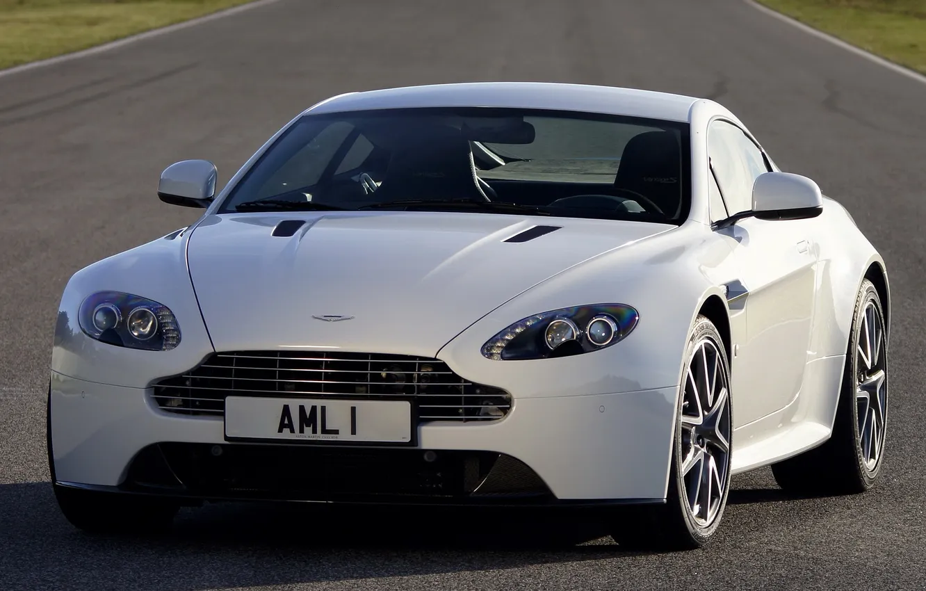 Фото обои белый, обои, Aston Martin, автомобиль, Vantage S