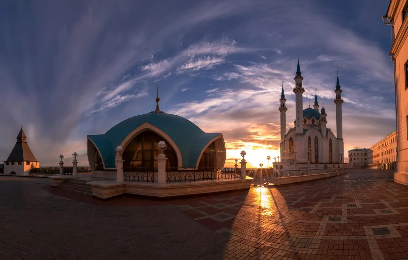Фото обои небо, закат, здания, площадь, Казань, Татарстан