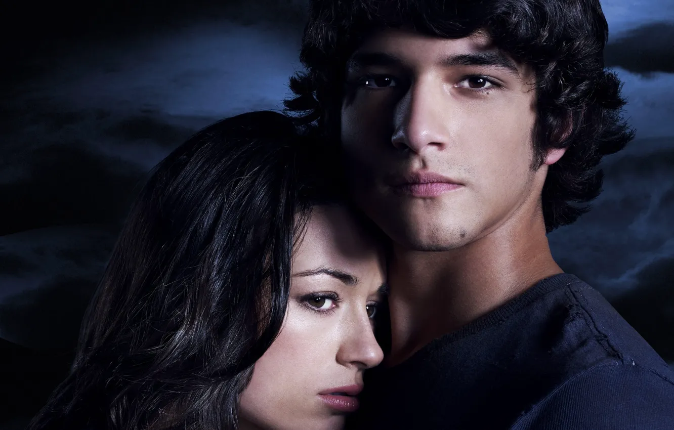 Фото обои актриса, брюнетка, Crystal Reed, Кристал Рид, Tyler Posey, Scott McCall, Allison Argent, Тайлер Пози