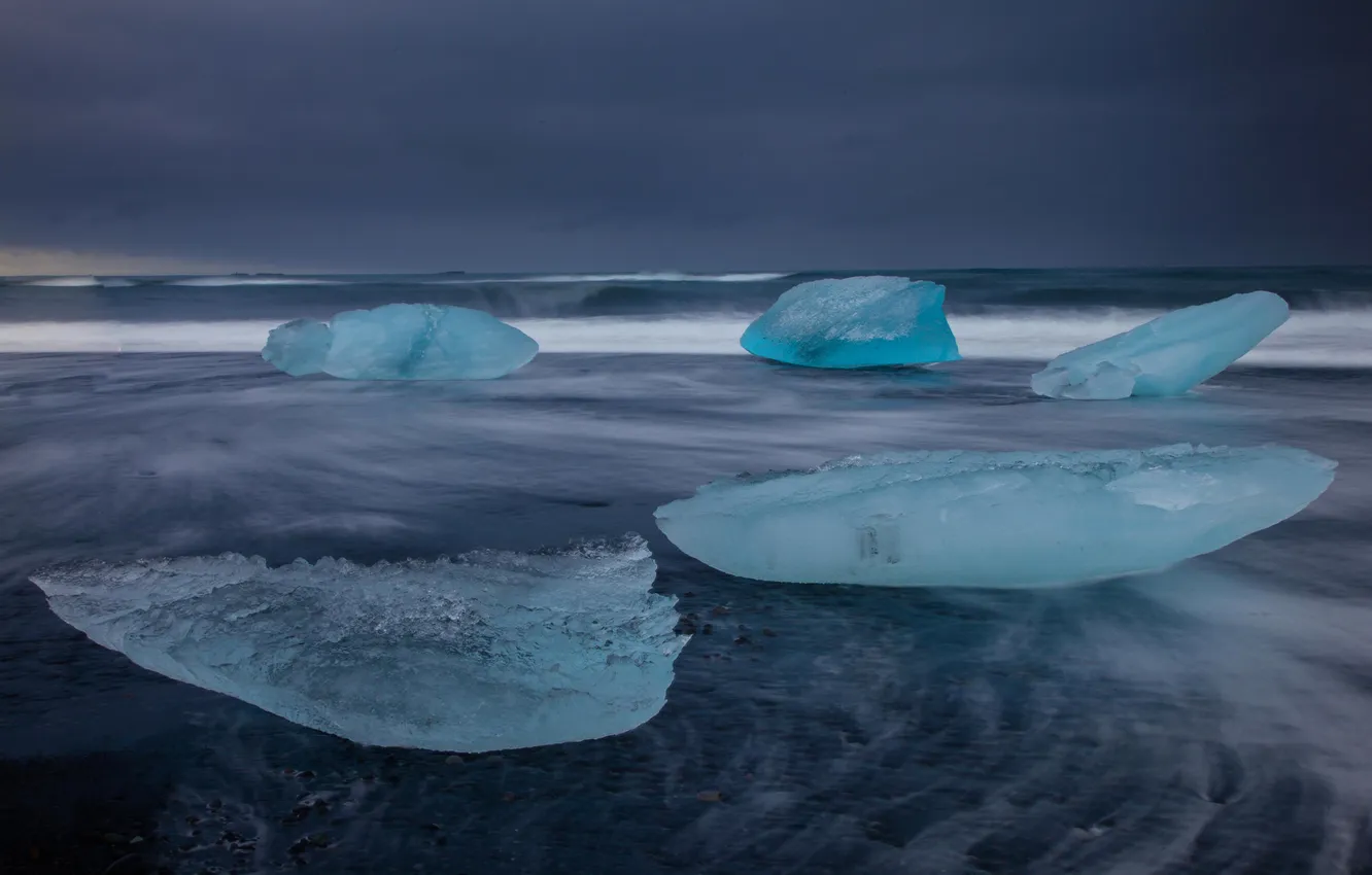Фото обои лед, море, тучи, берег, Исландия, глыба