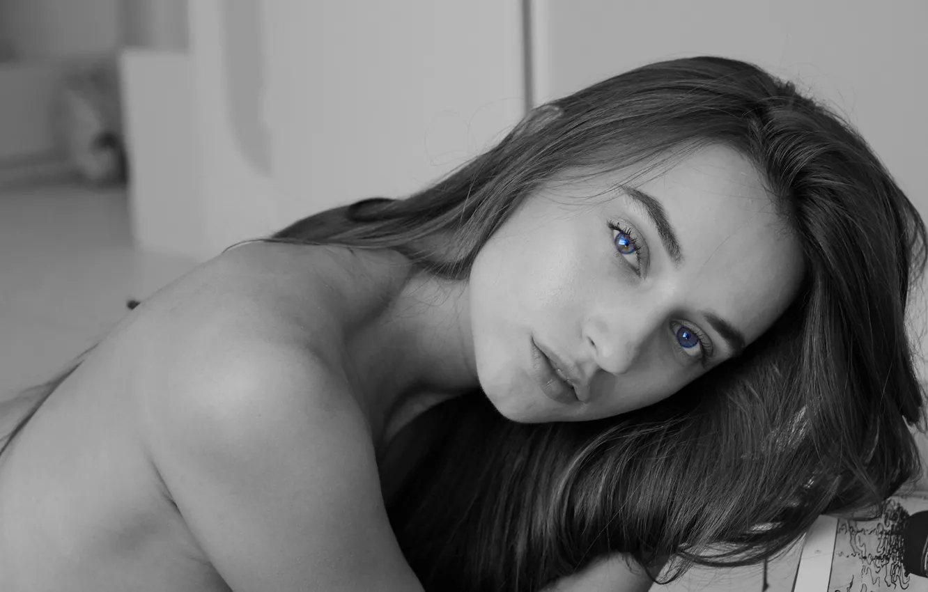 Фото обои dream, eyes, beautiful, model, black and white, Ukraine, pleasure, desire