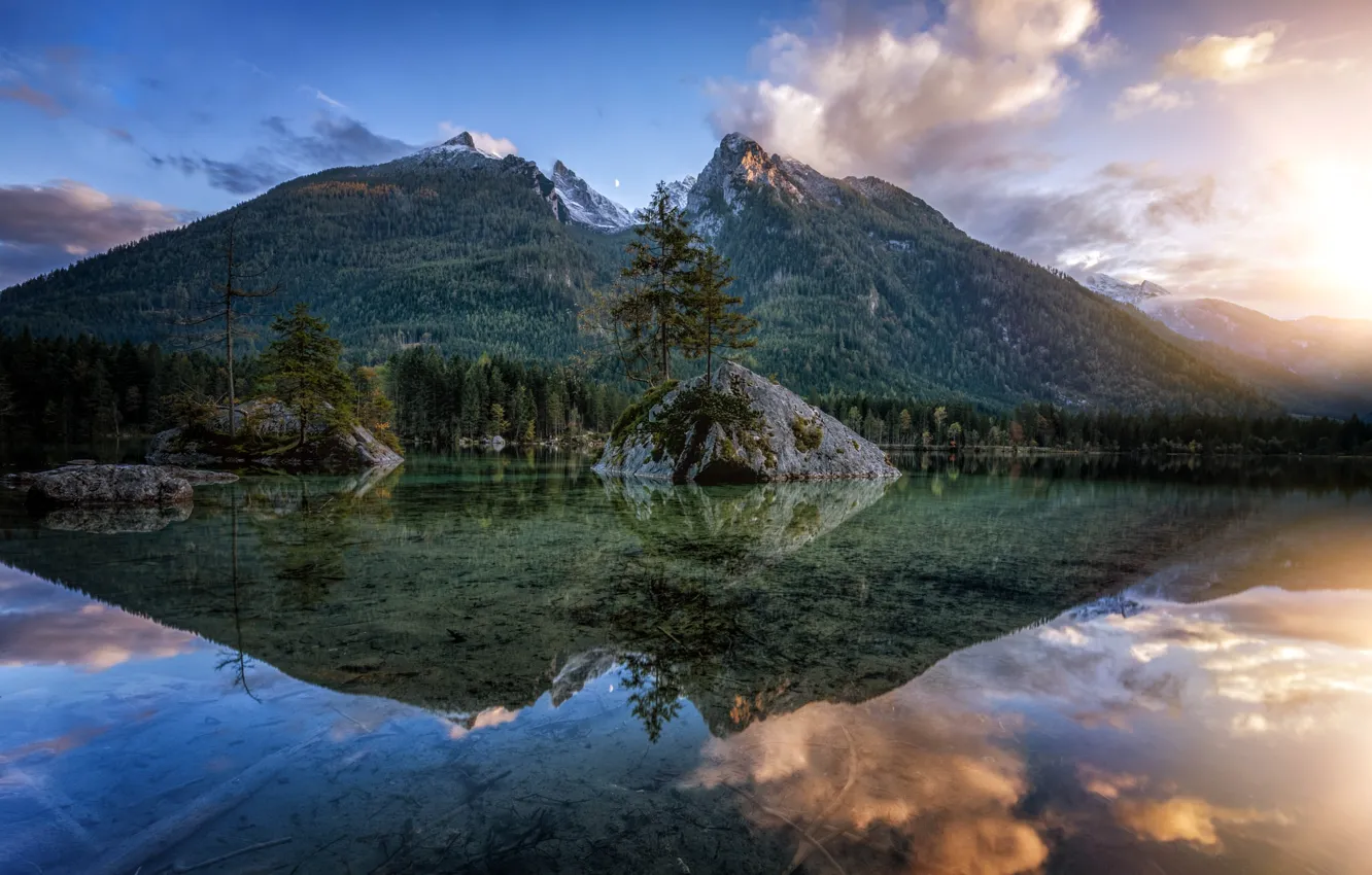 Фото обои прозрачность, отражения, деревья, горы, природа, озеро, камни