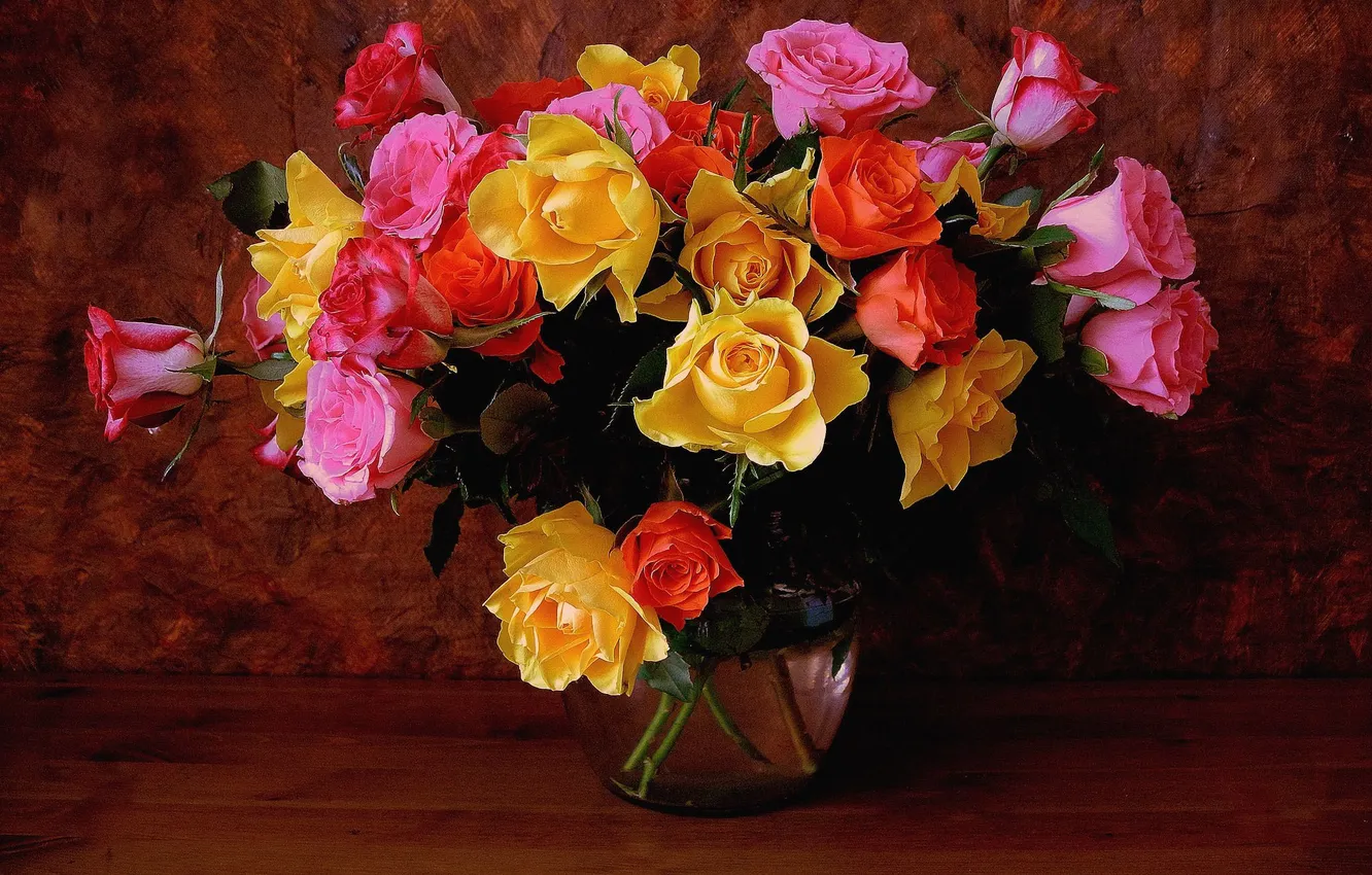 Фото обои фон, розы, букет, ваза