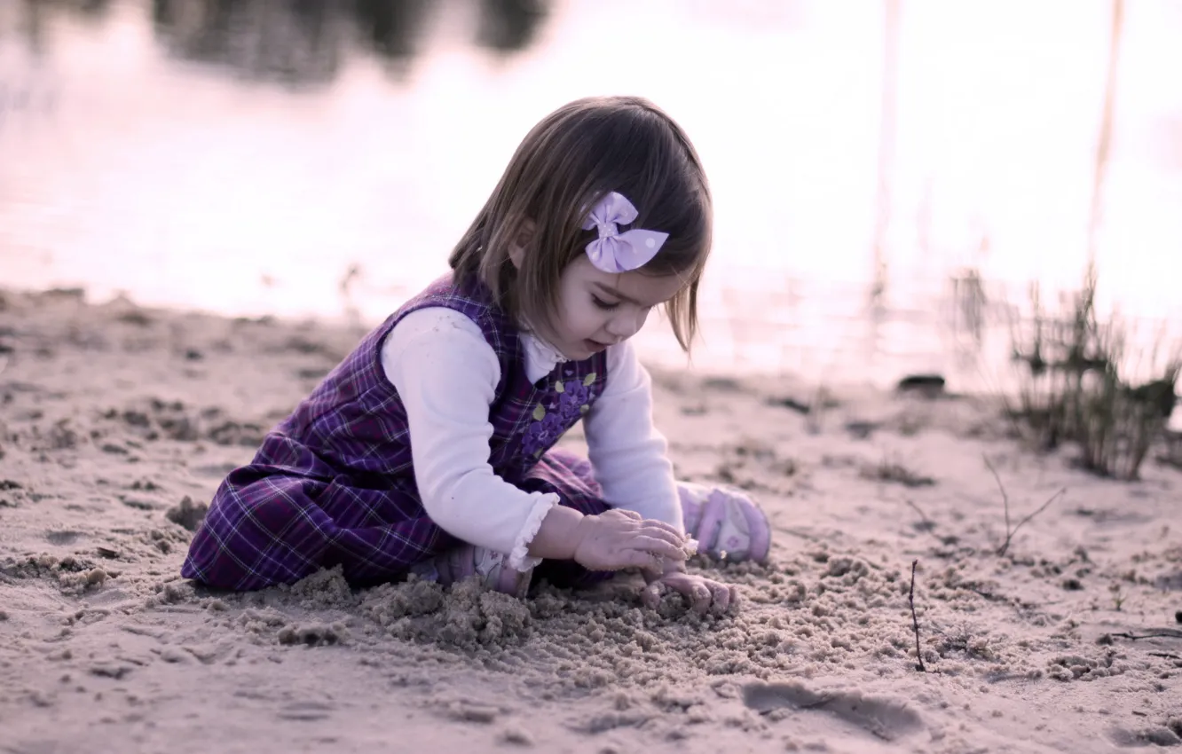 Фото обои песок, настроение, девочка, ребёнок