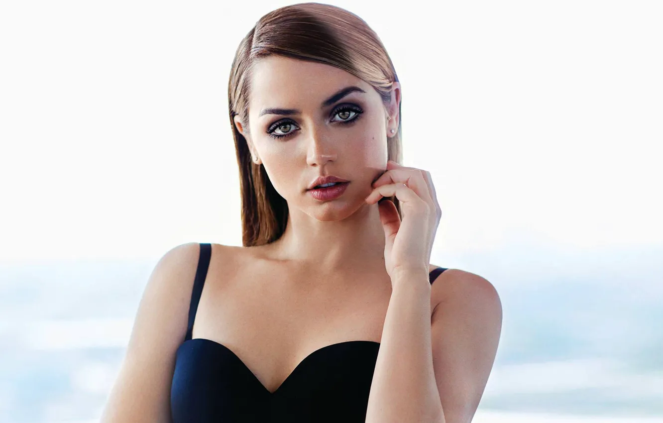 Фото обои взгляд, девушка, лицо, поза, макияж, актриса, красотка, Ana De Armas