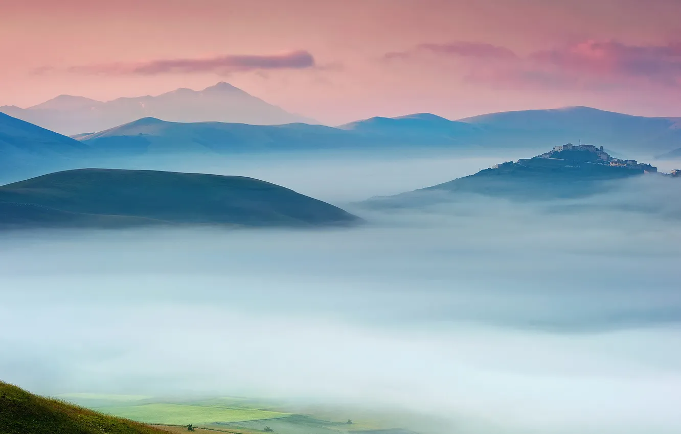 Фото обои закат, туман, Горы, плотный