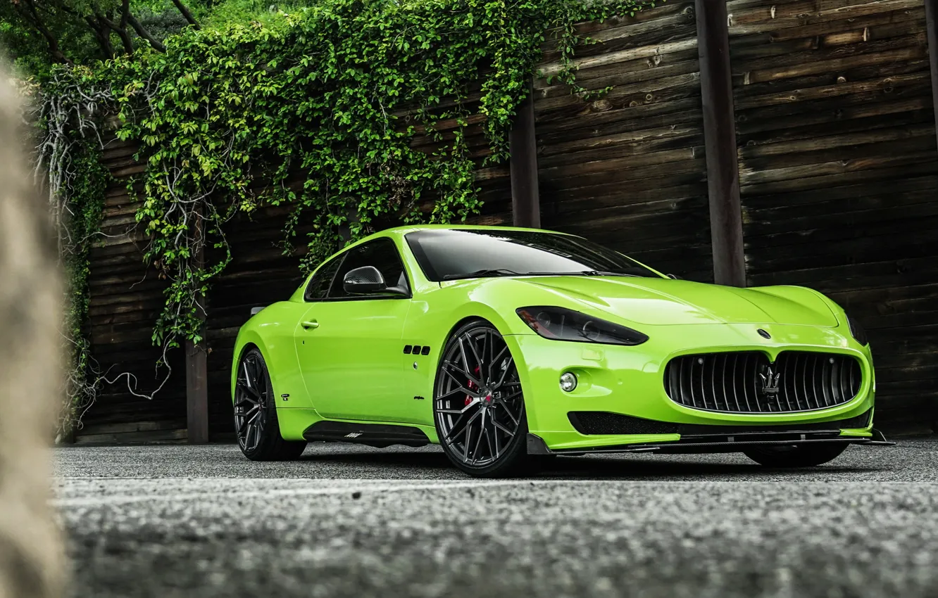 Фото обои Maserati, Quattroporte, Wall, Green, Beauty, Itallian
