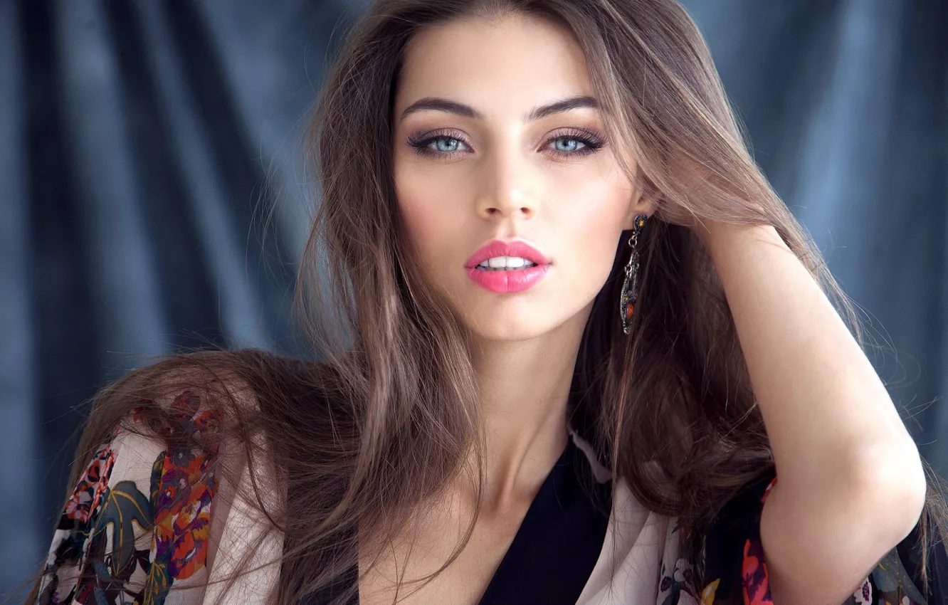 Фото обои Brunette, Background, Валентина Колесникова, Valentina Kolesnikova, Fergie A, Dress, Look, Blue Eyes