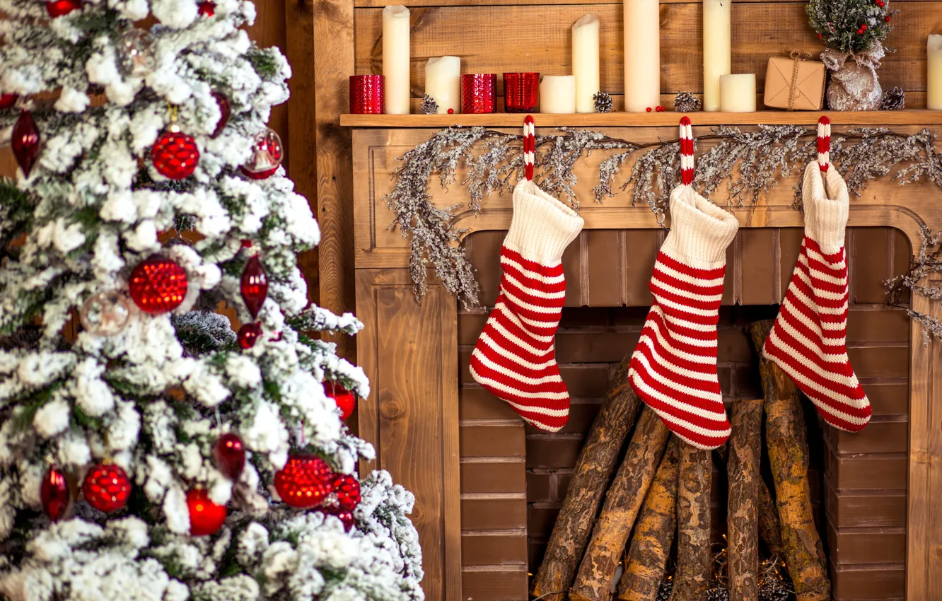 Фото обои украшения, игрушки, елка, Новый Год, Рождество, подарки, камин, Christmas