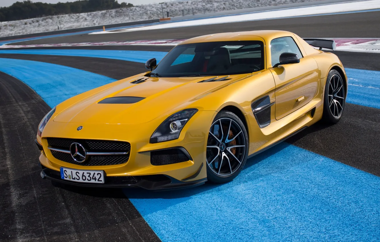Фото обои желтый, Mercedes-Benz, Мерседес, AMG, SLS, передок, Black Series, АМГ