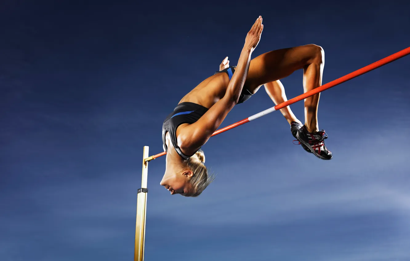 Фото обои women, athletes, high jump