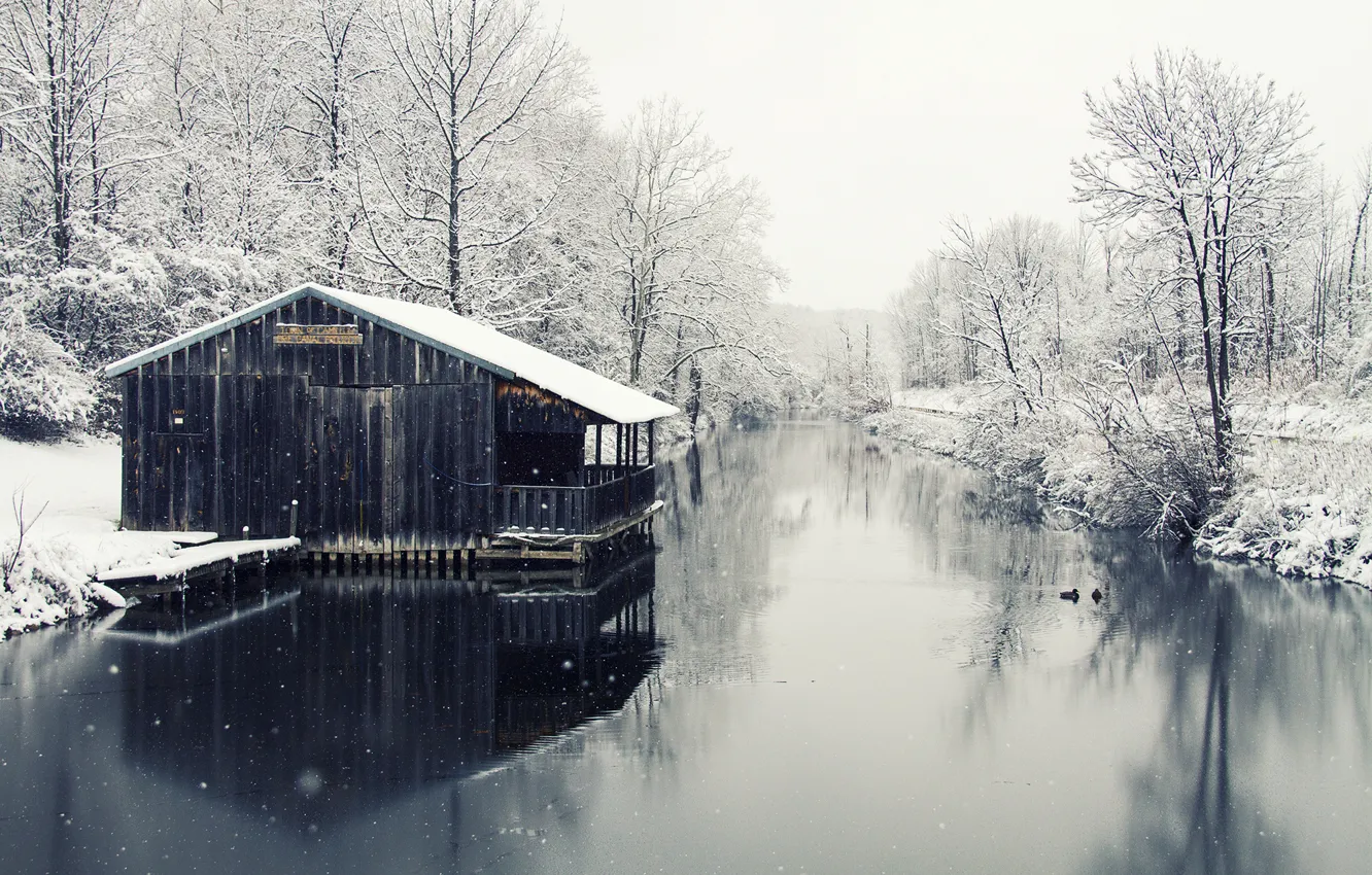 Фото обои зима, дом, река