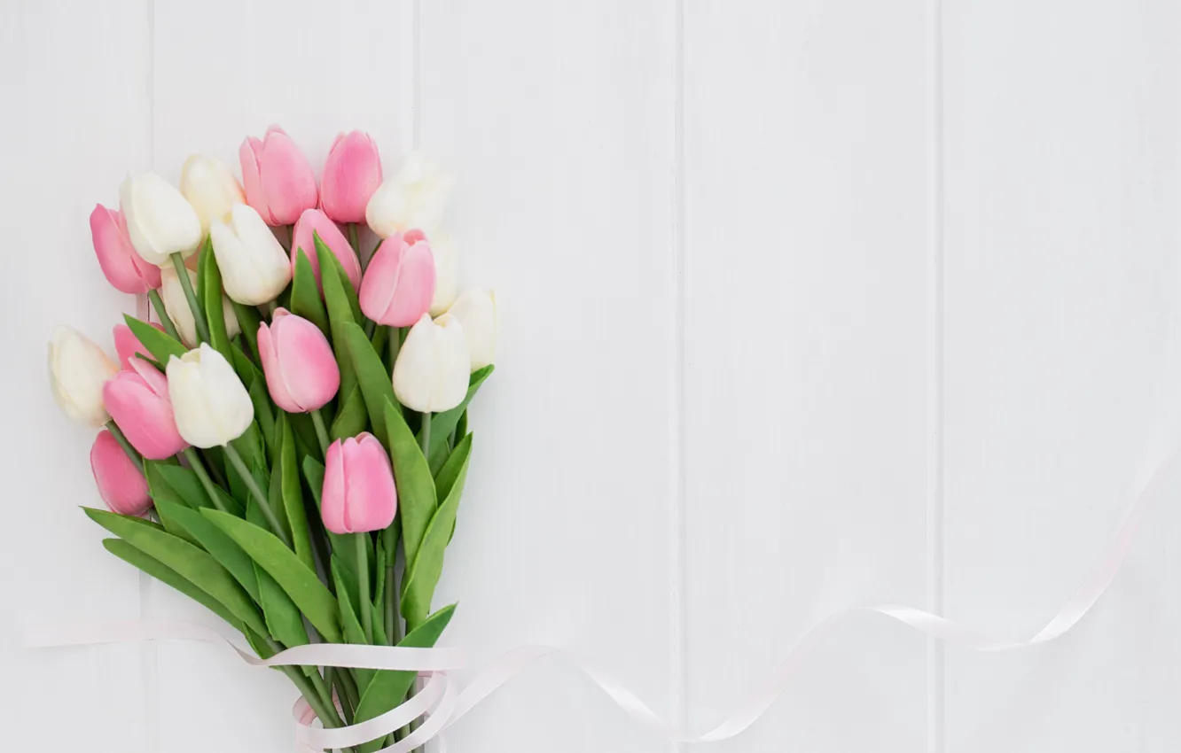 Фото обои белый, фон, лента, тюльпаны, белая, розовые, wood, tulips