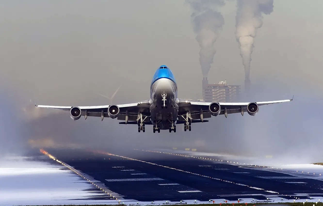 Фото обои авиация, самолет, взлетная полоса, посадка, пассажирский лайнер, boeing 747, Dutch Airline
