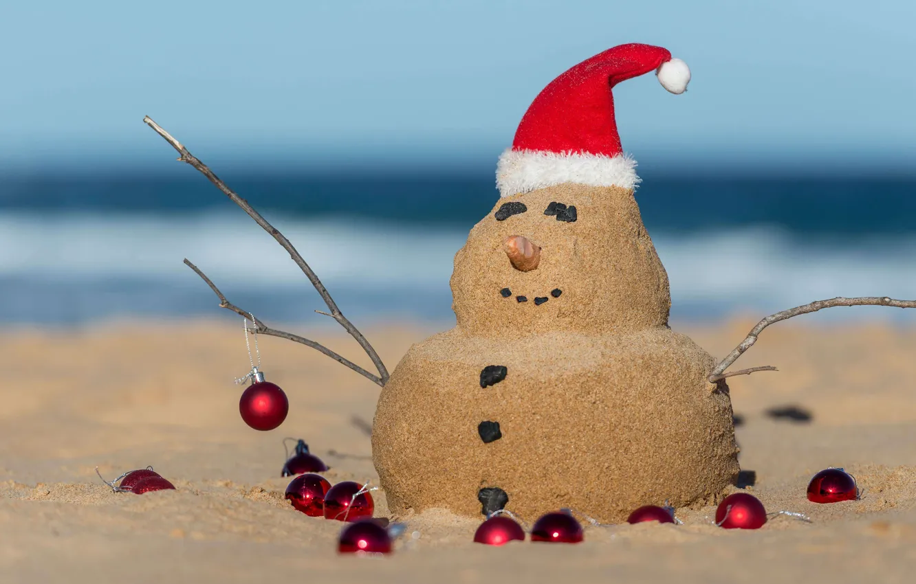 Фото обои Австралия, Рождество, Санта, колпак, снеговик из песка