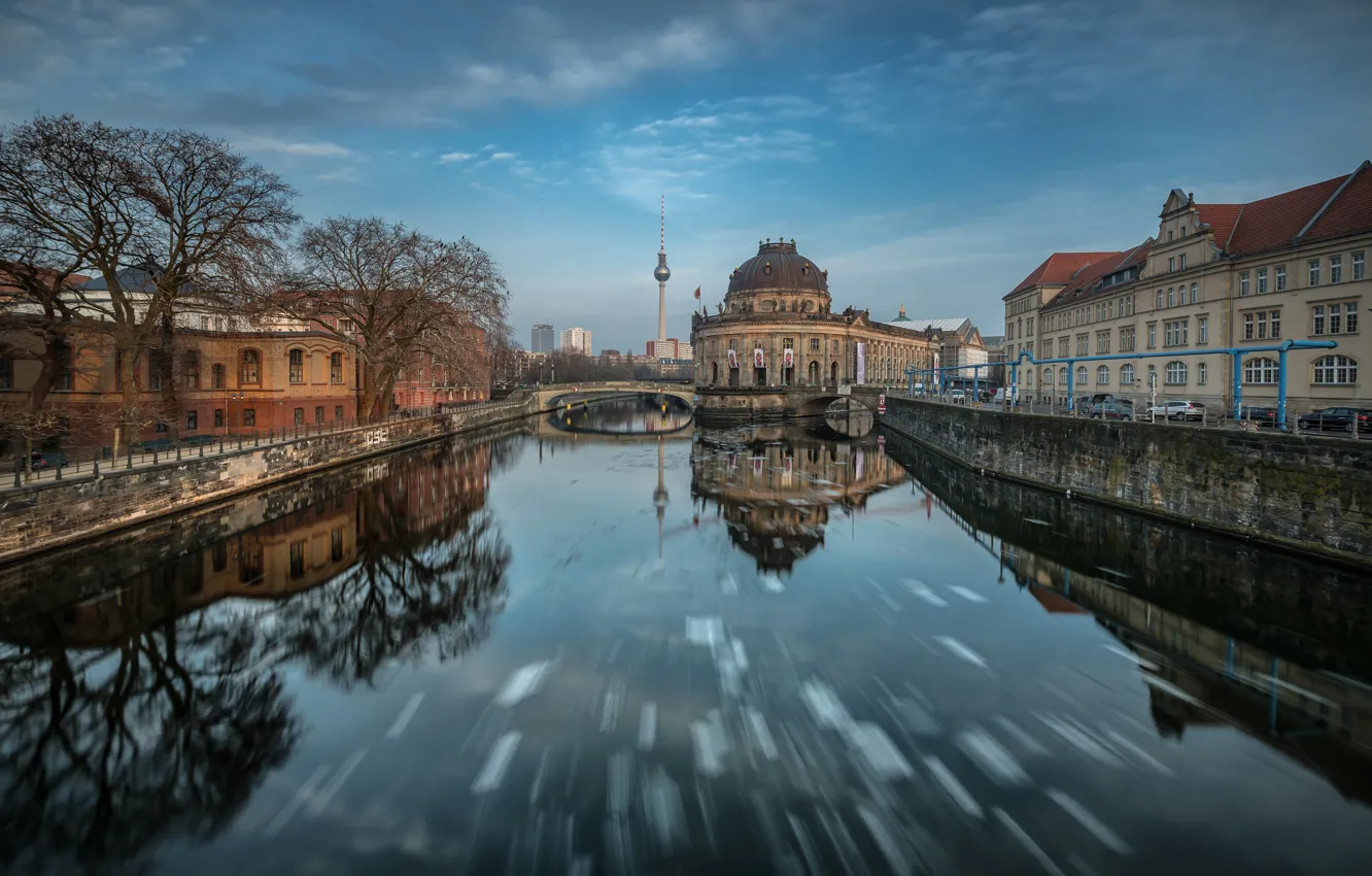 Фото обои небо, мост, город, отражение, река, здания, Германия, канал