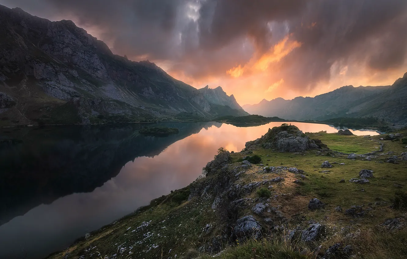 Фото обои горы, озеро, Испания, Spain, Asturias, Valle de Lago