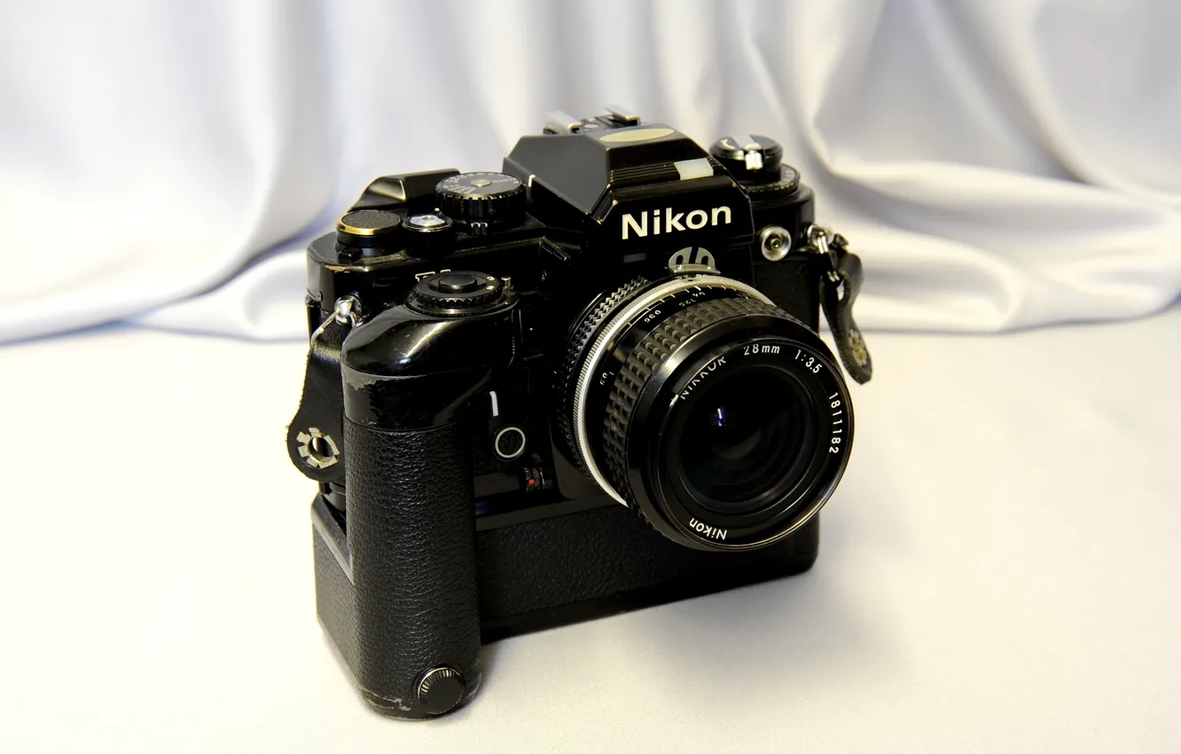 Фото обои фон, фотоаппарат, зеркальный, однообъективный, малоформатный, Nikon FA