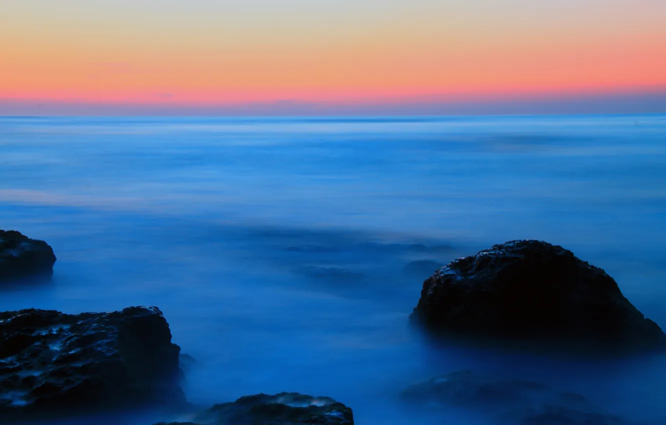 Фото обои море, небо, вода, пейзаж, закат, синий, туман, гладь