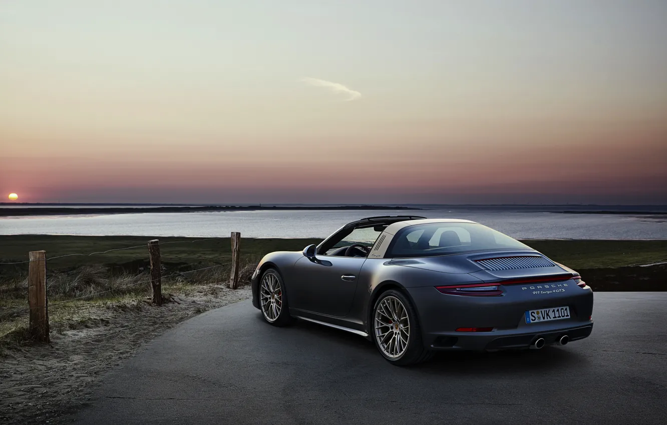 Фото обои закат, Porsche, 4x4, Biturbo, тарга, спецверсия, 911 Targa 4 GTS, Exclusive Manufaktur Edition