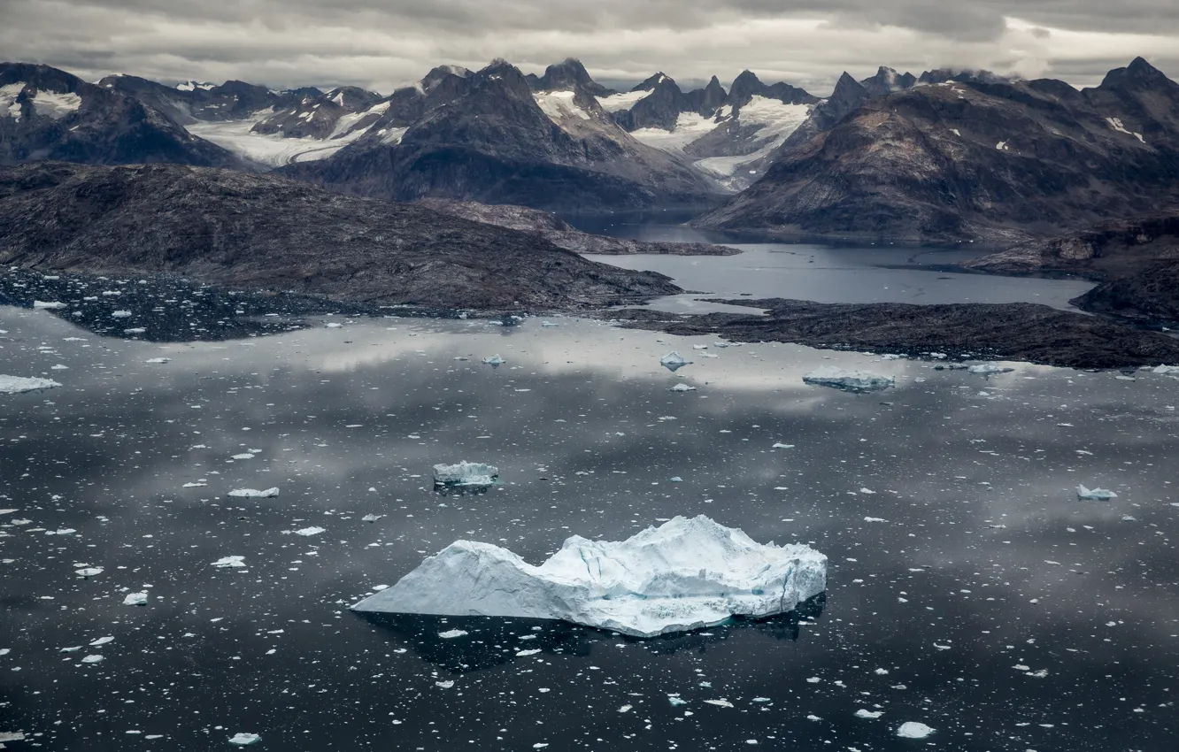 Фото обои лед, облака, горы, озеро, отражение
