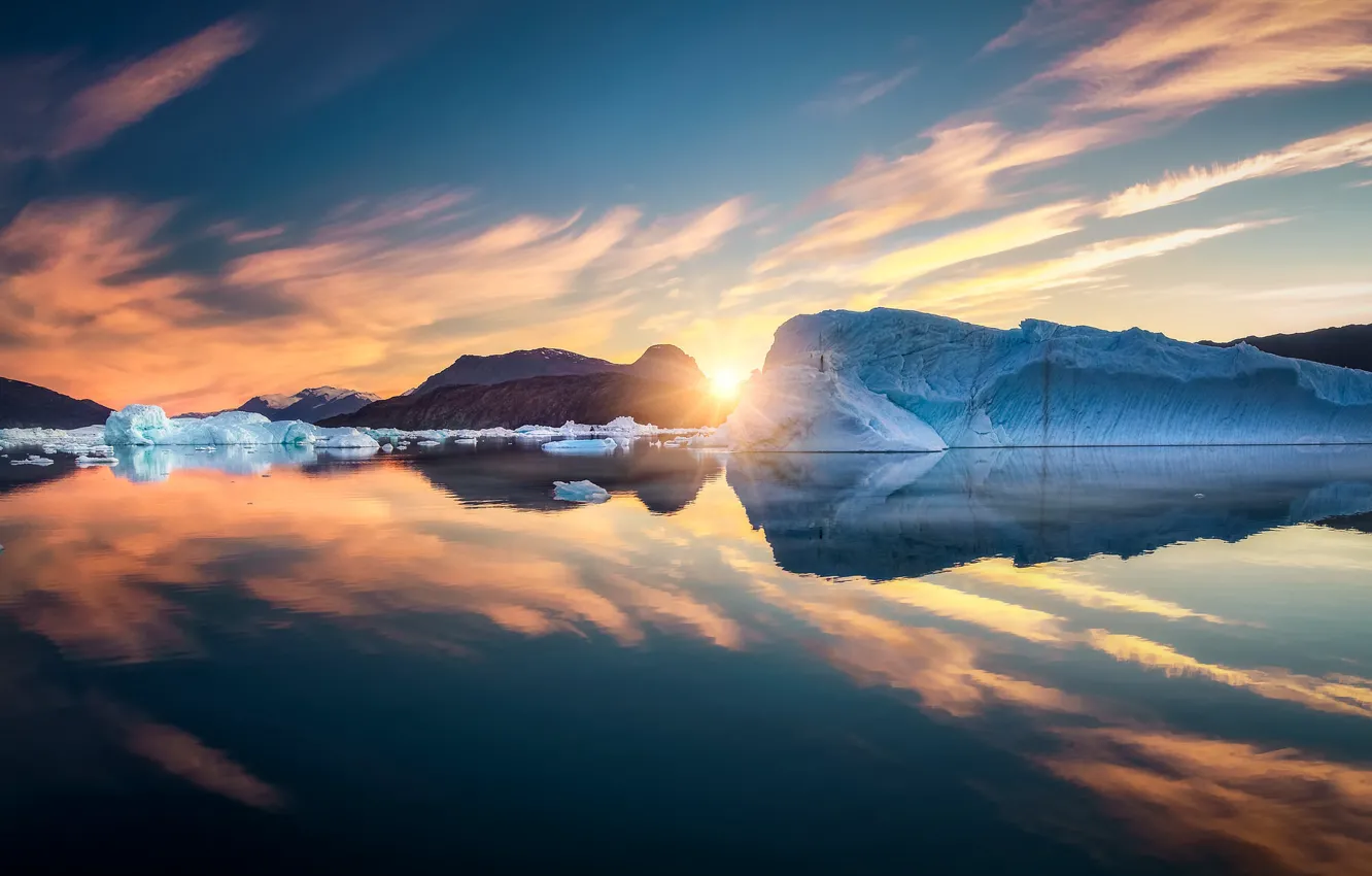 Фото обои лед, небо, солнце, облака, закат, отражение, ледник, айсберг
