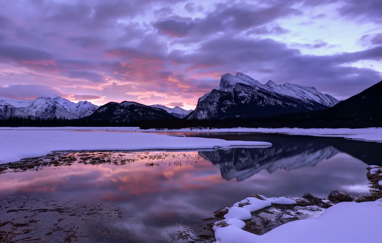 Фото обои небо, облака, горы, озеро, отражение, рассвет, утро, Канада