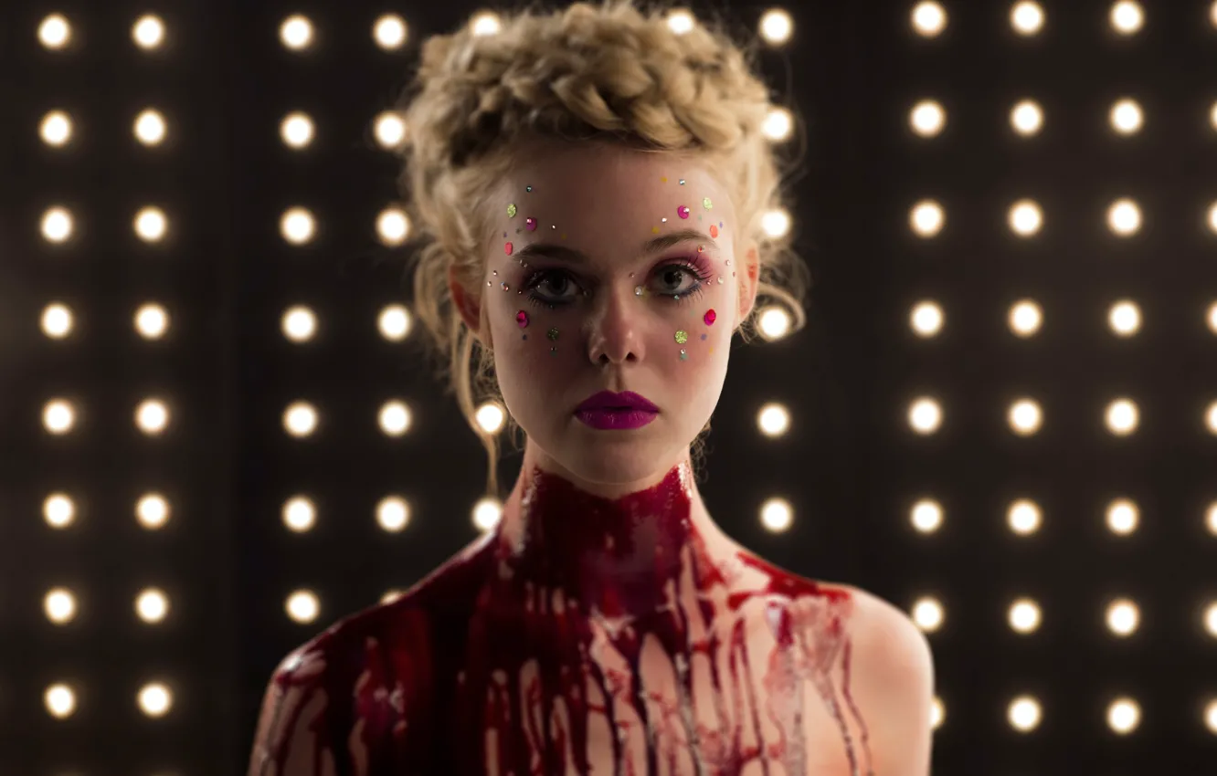 Фото обои кадр, триллер, ужасы, Elle Fanning, Эль Фаннинг, Неоновый демон, The Neon Demon