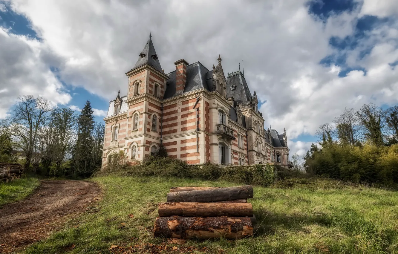 Фото обои дорога, замок, дрова