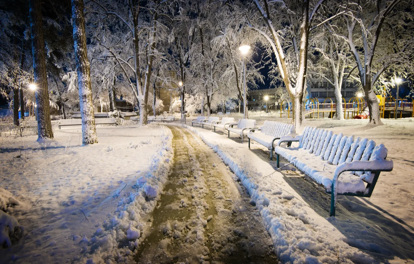 Фото обои зима, парк, скамья, Болгария, Kazanlak