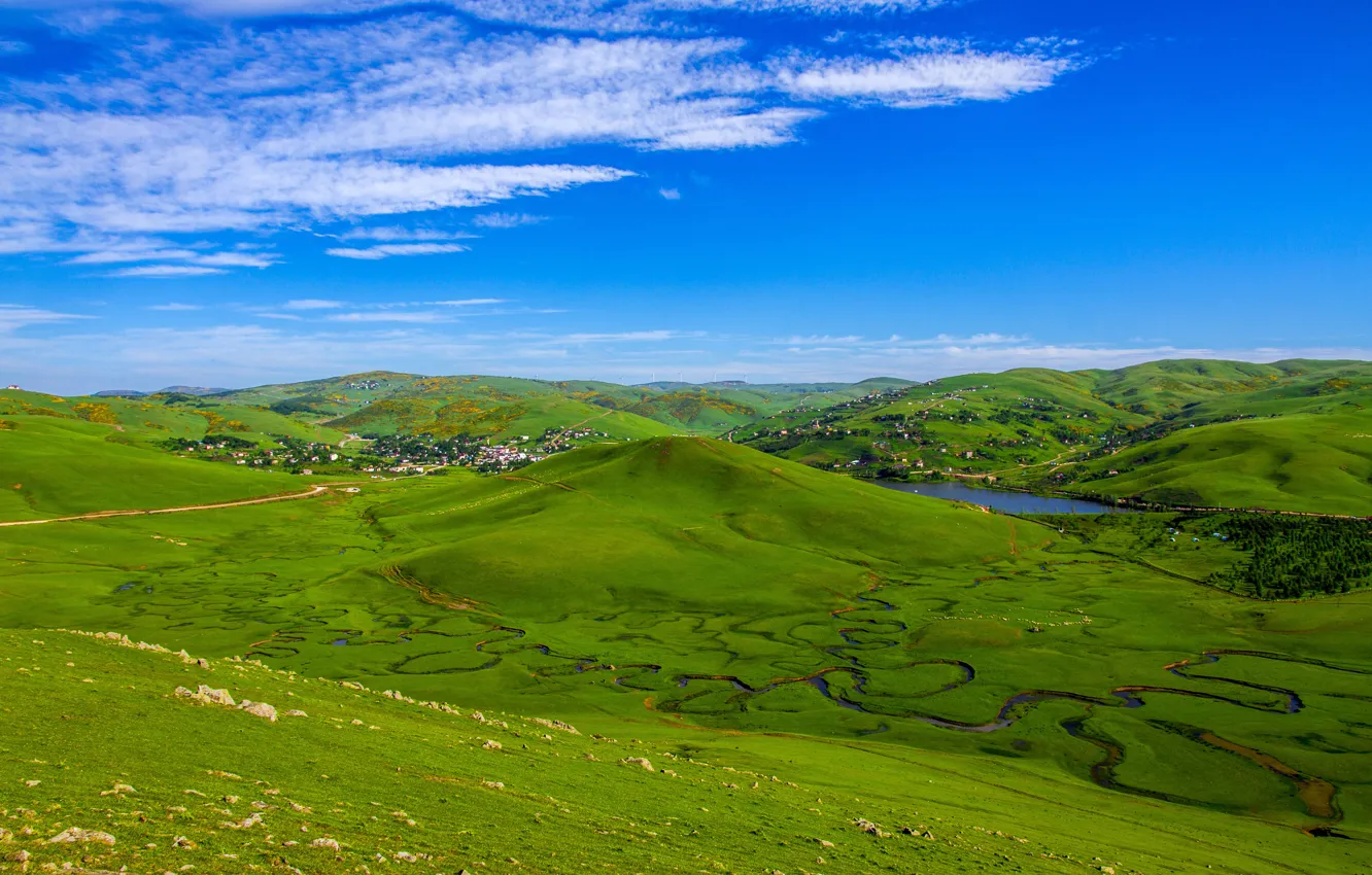 Фото обои green, sky, lake, plateau