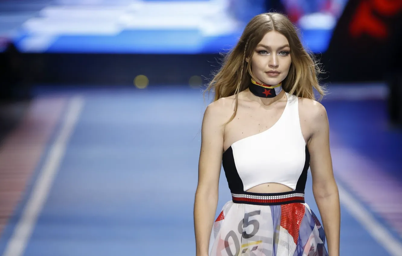 Фото обои модель, показ, Gigi Hadid