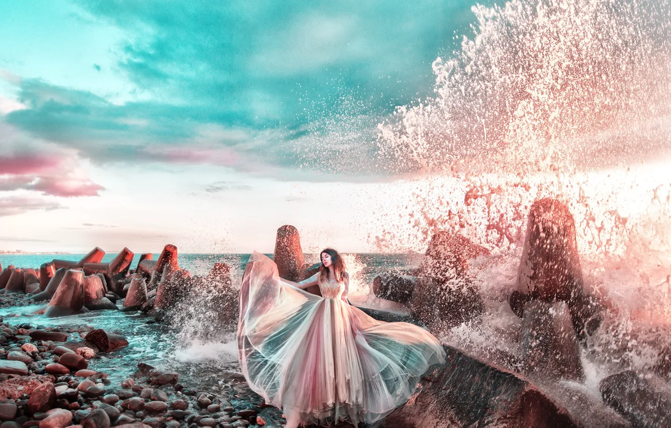 Фото обои вода, камни, Девушка, платье, Мария Липина