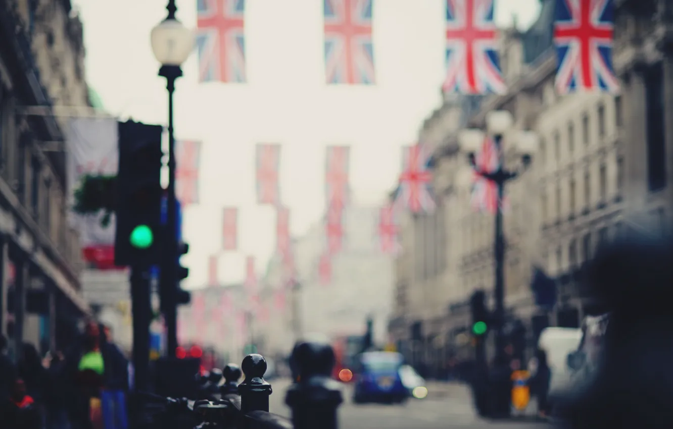 Фото обои дорога, машина, город, люди, улица, Англия, Лондон, размытость