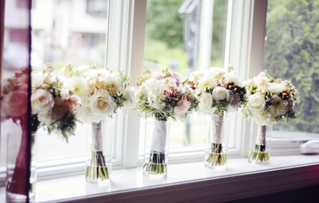 Фото обои розы, букет, вазы, свадебный
