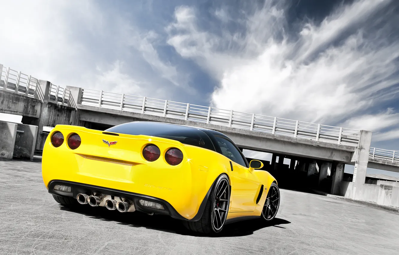 Фото обои жёлтый, Z06, Corvette, Chevrolet, шевроле, yellow, корвет, задняя часть