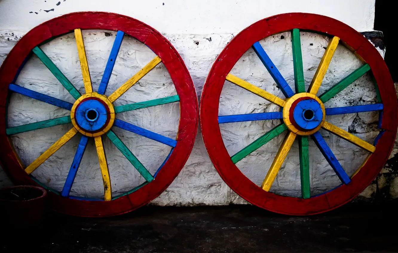 Фото обои краски, колесо, телега